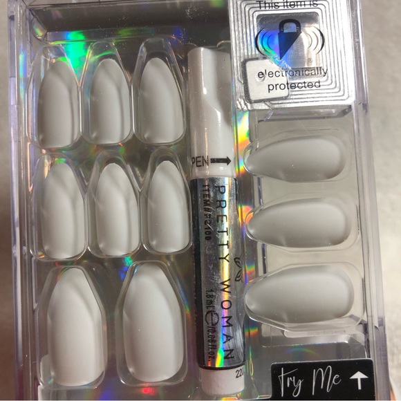 FINAL SALE- LEAVING CLOSET-NO FURTHER DISCOUNTS - Picture 5 of 6